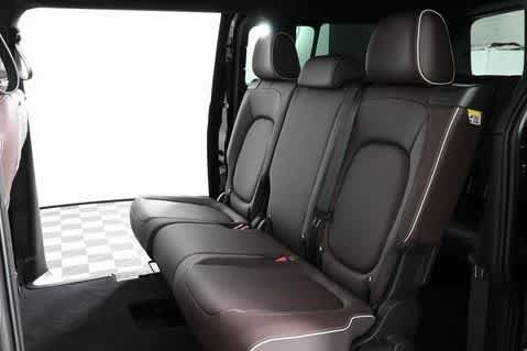 New 2025 Volkswagen ID. Buzz Pro S RWD image 32
