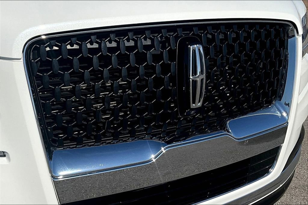 Used 2022 Lincoln Navigator Black Label AWD/4WD image 30