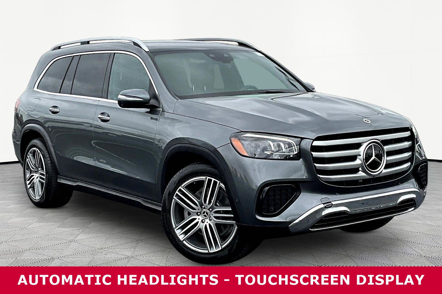 Used 2025 Mercedes-Benz GLS 450 4MATIC image 3