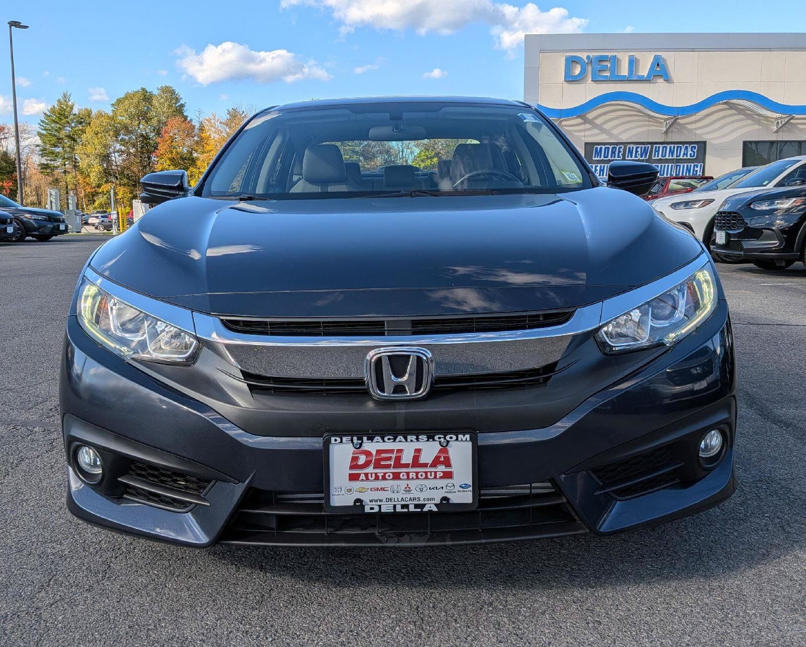 Used 2018 Honda Civic EX-T image 2