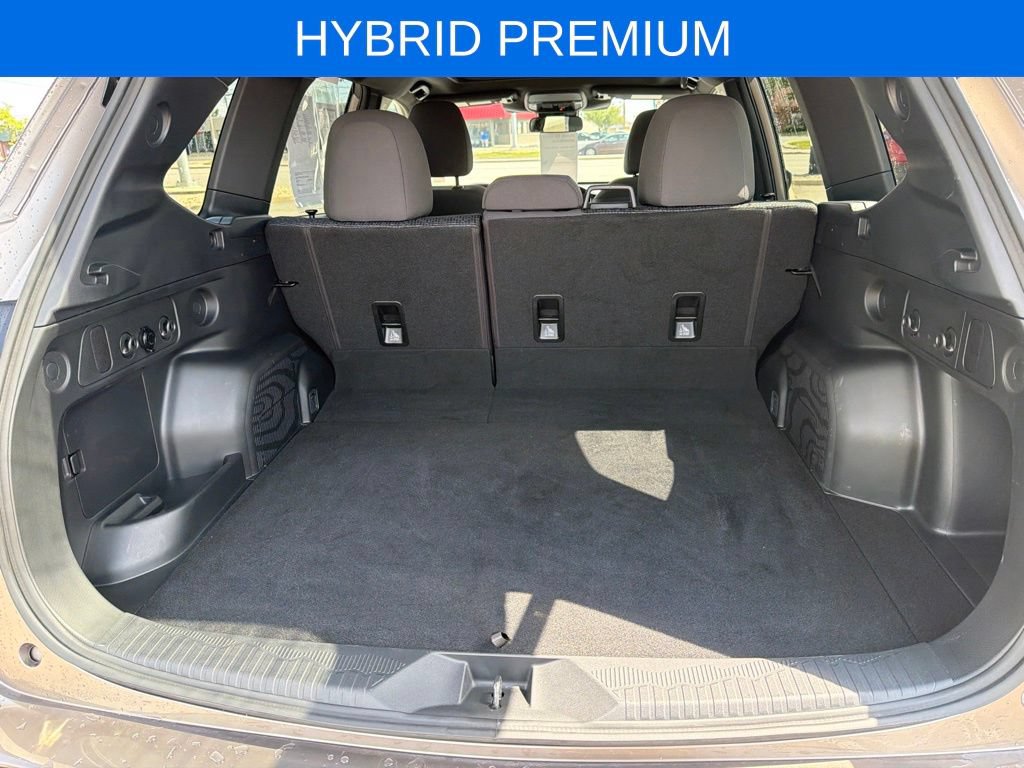 Certified 2025 Subaru Forester Premium AWD/4WD image 29