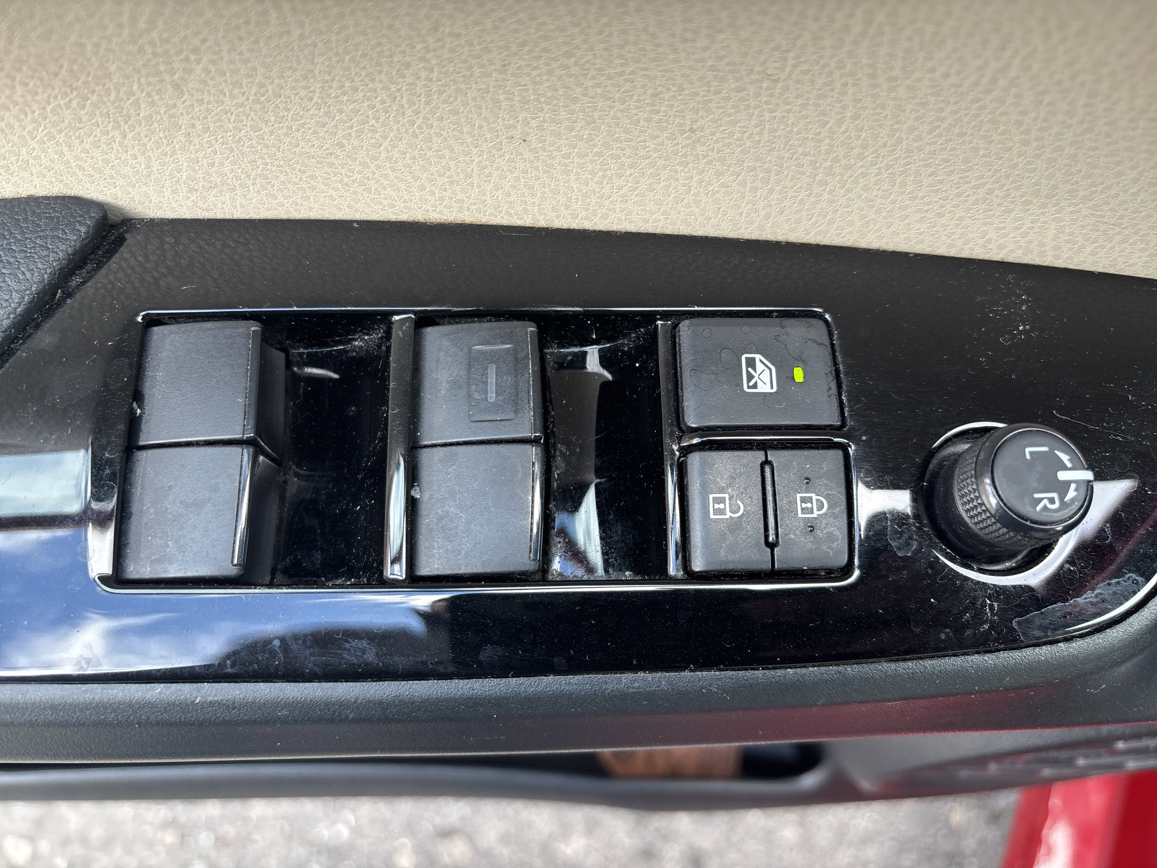 Certified 2021 Toyota Prius Limited image 17