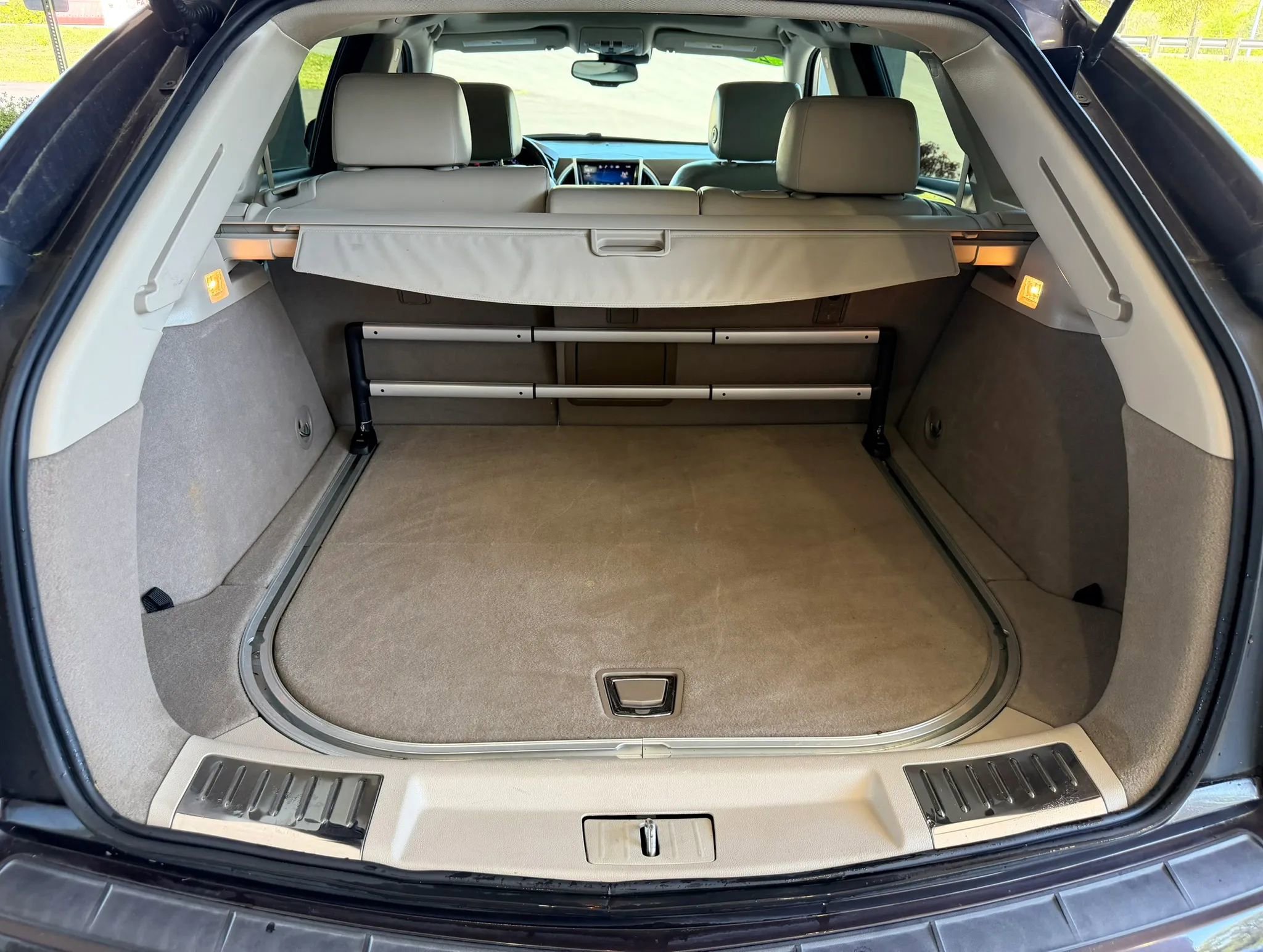 Used 2015 Cadillac SRX Performance w/ Driver Awareness Package FWD image 23