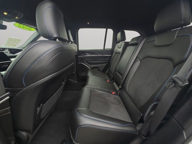 Used 2022 Jeep Grand Cherokee Trailhawk image 12