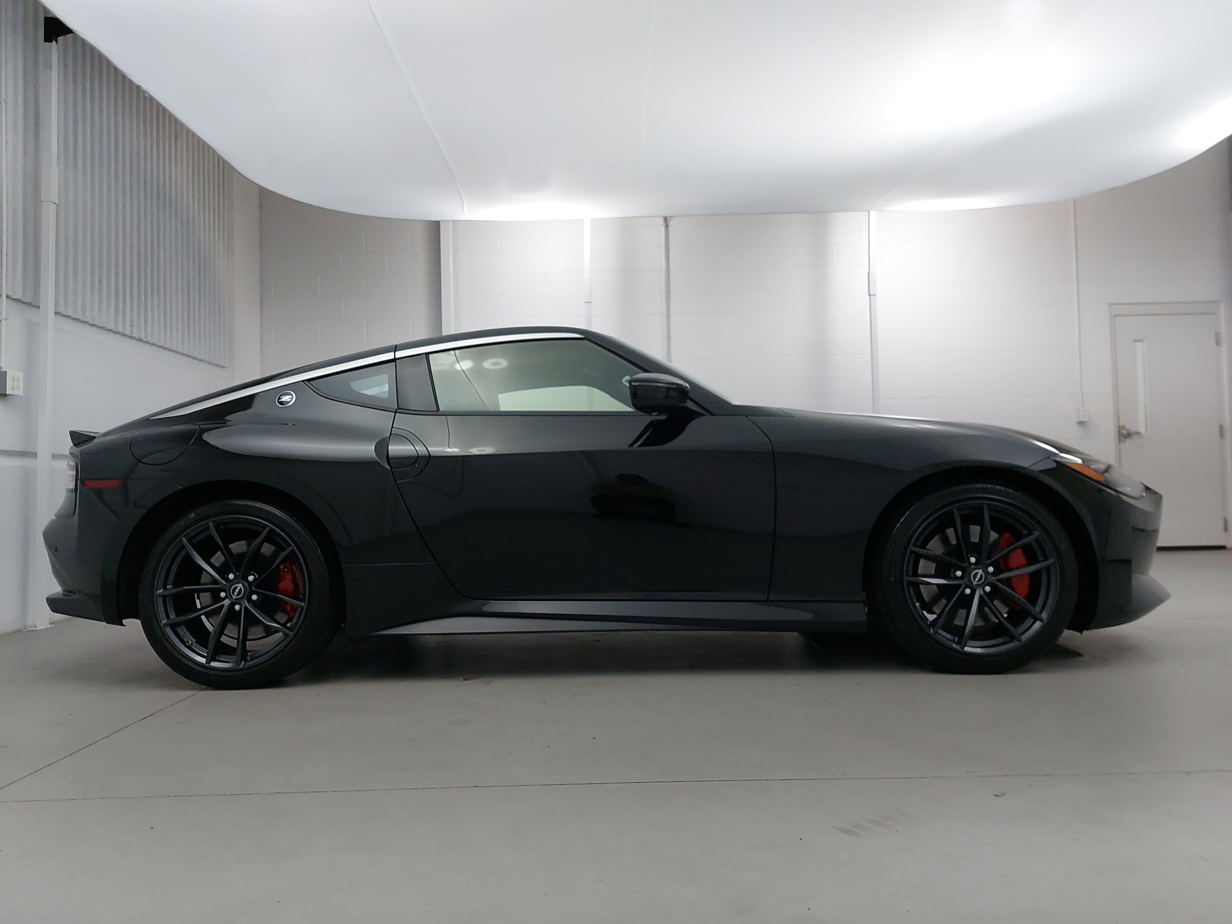 Used 2024 Nissan Z Performance w/ Floor Mat Package image 8