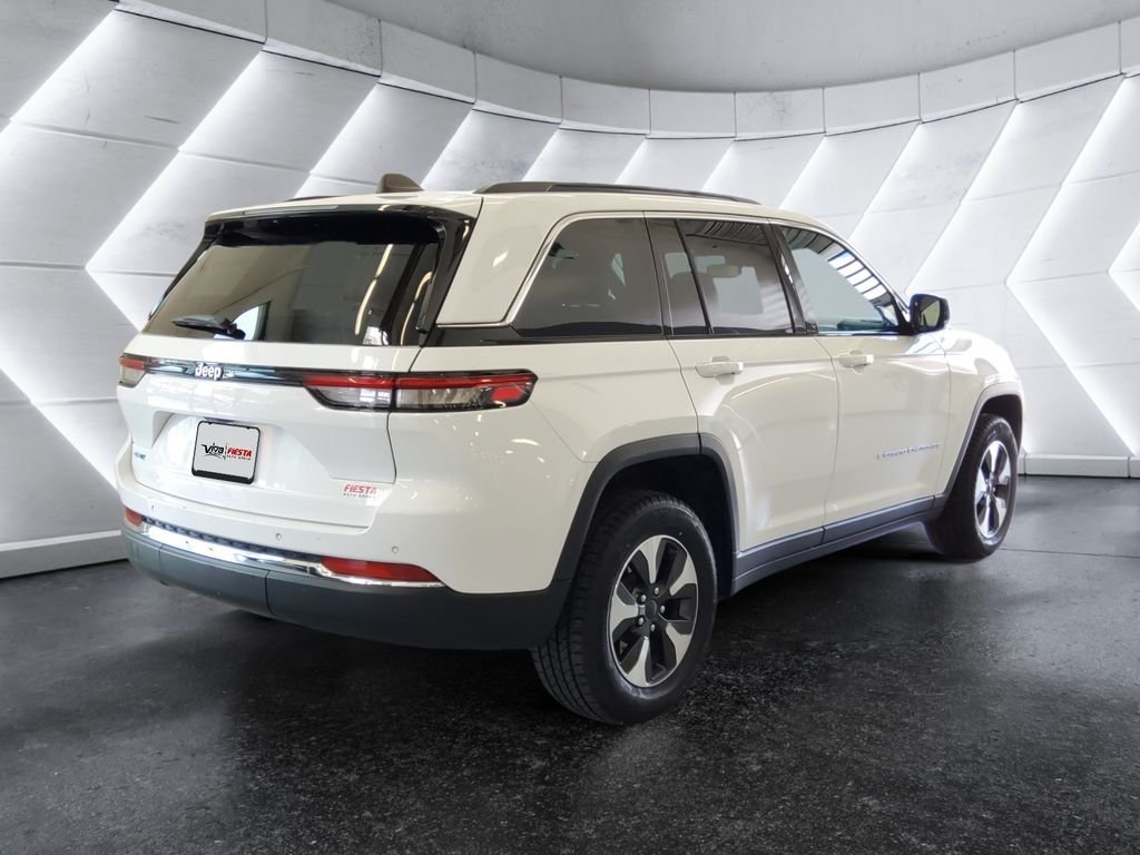 Used 2024 Jeep Grand Cherokee Limited 4xe AWD/4WD image 4