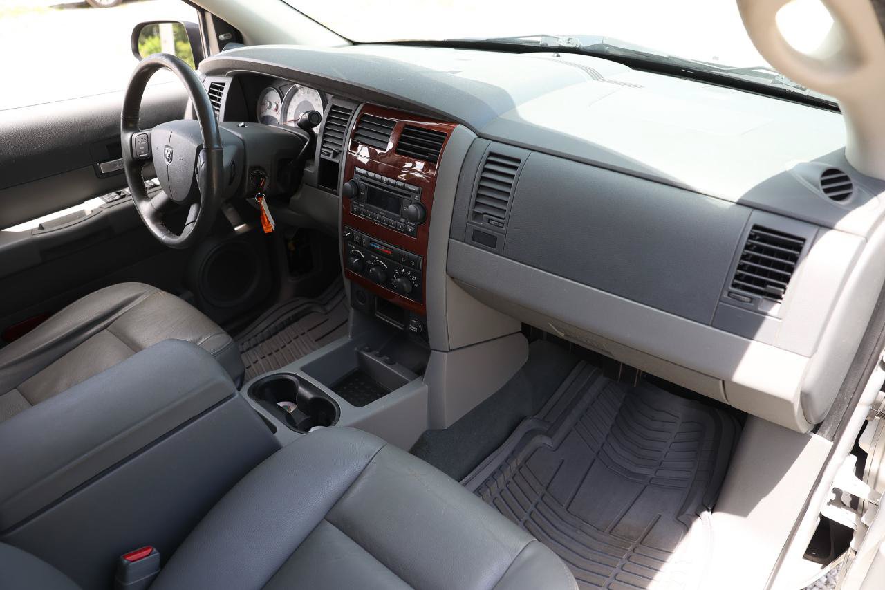 Used 2005 Dodge Durango SLT RWD image 18
