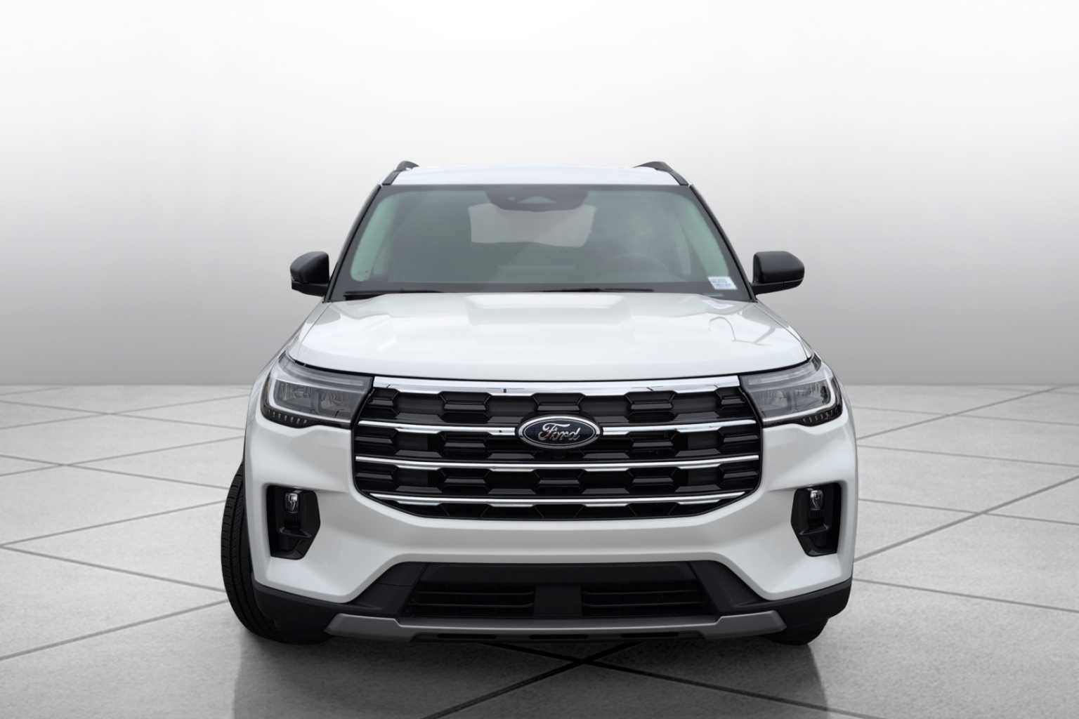 New 2025 Ford Explorer Active w/ Active Comfort Package image 2