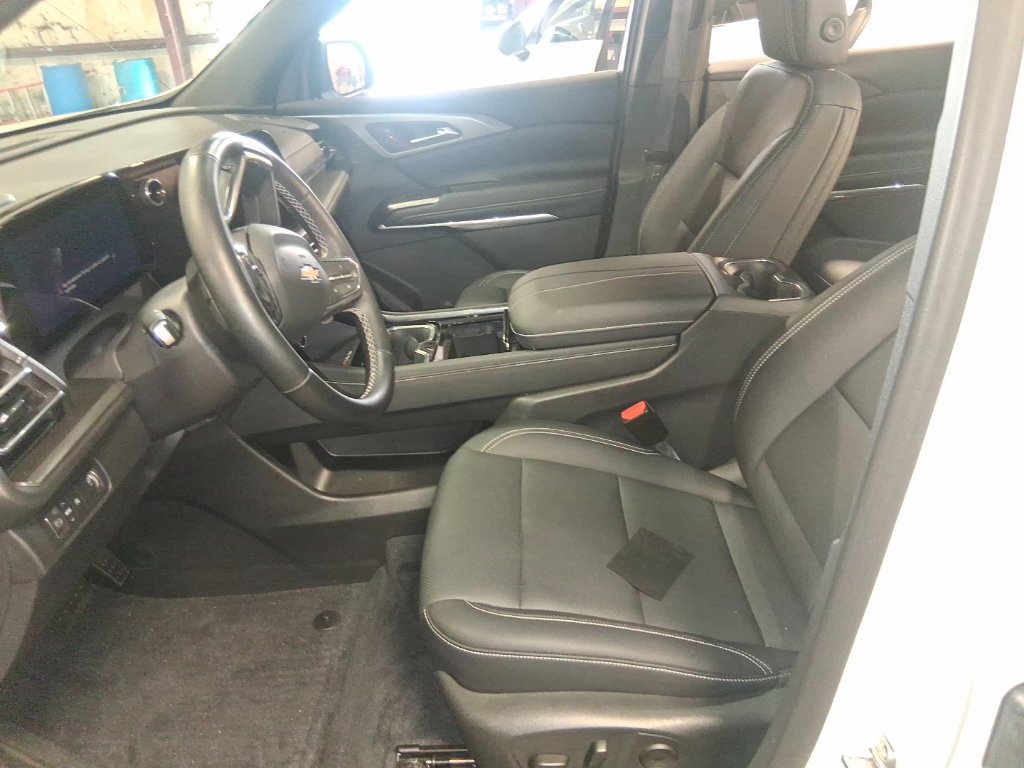 Used 2024 Chevrolet Traverse LT FWD image 10