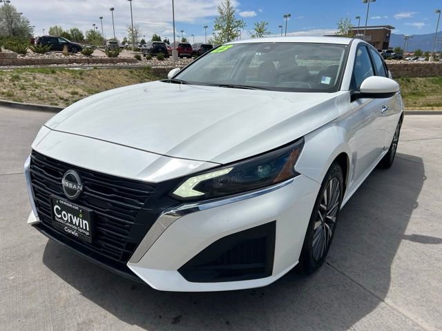 Used 2023 Nissan Altima 2.5 SV FWD image 3