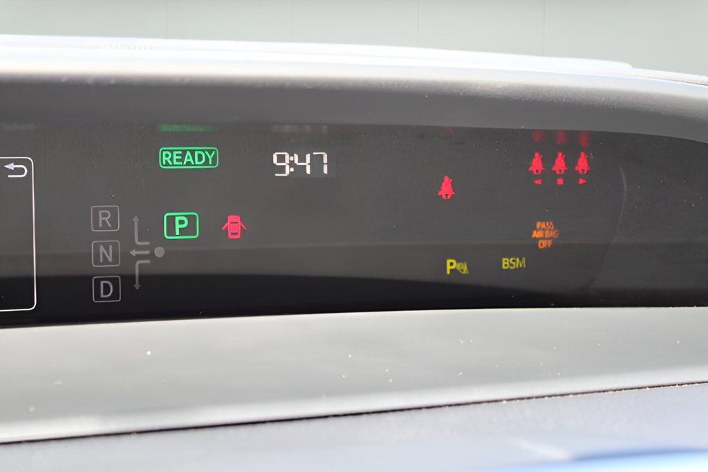 Certified 2020 Toyota Prius Prime Limited FWD image 12
