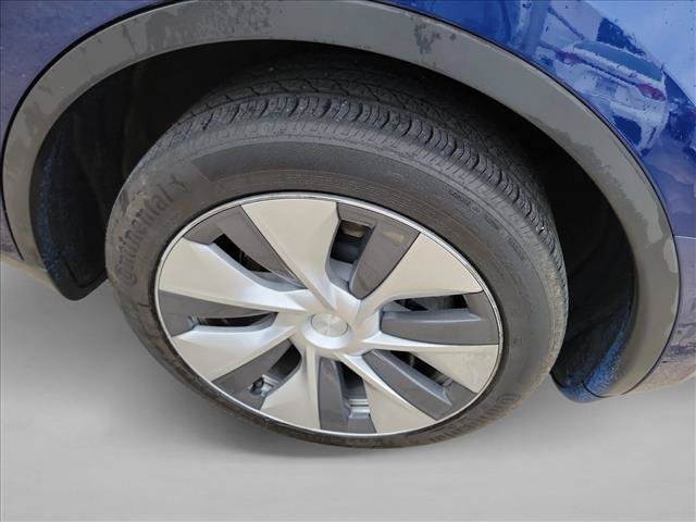 Used 2023 Tesla Model Y Long Range AWD/4WD image 12