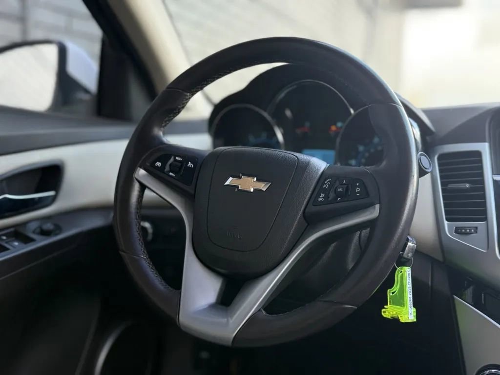 Used 2015 Chevrolet Cruze LT w/ Sun, Sound and Sport Package image 40