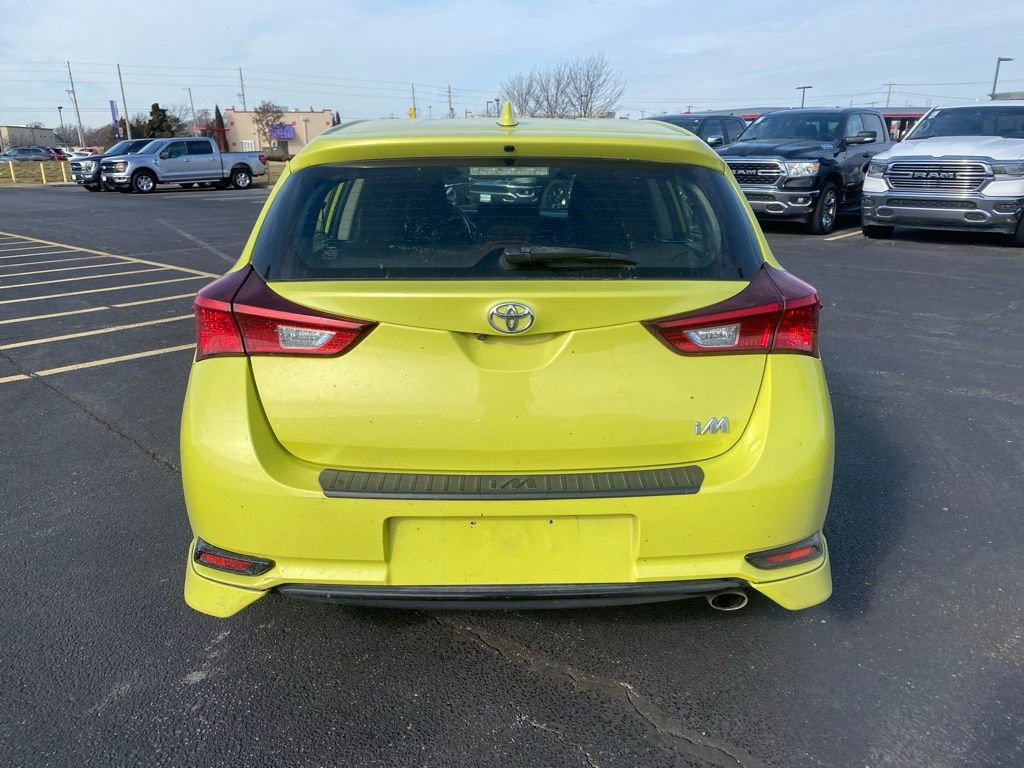 Used 2018 Toyota Corolla iM image 5