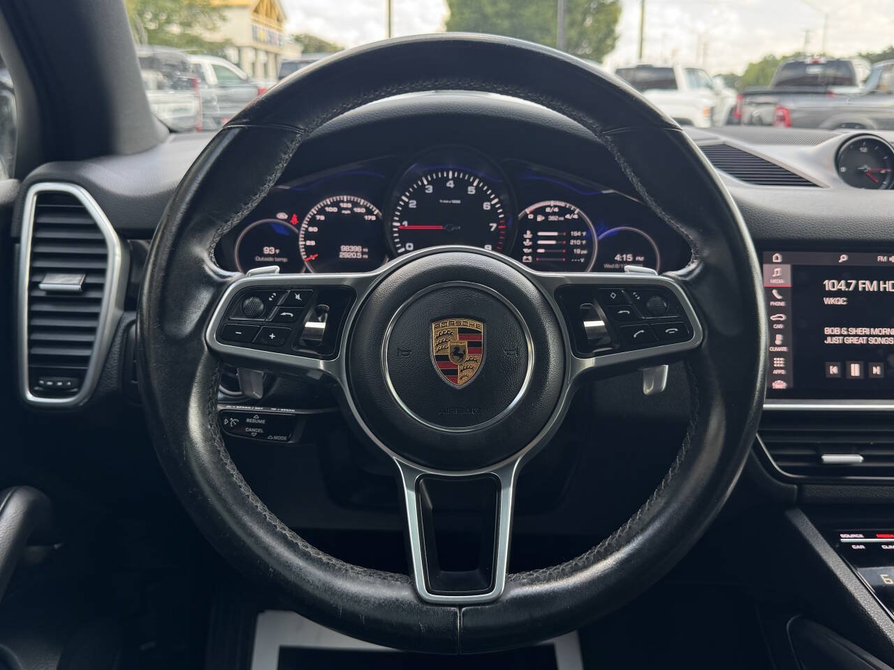 Used 2020 Porsche Cayenne AWD/4WD image 16