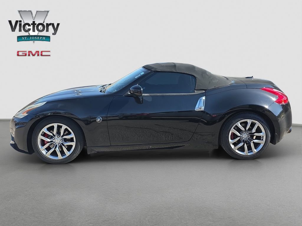 Used 2013 Nissan 370Z Roadster image 6