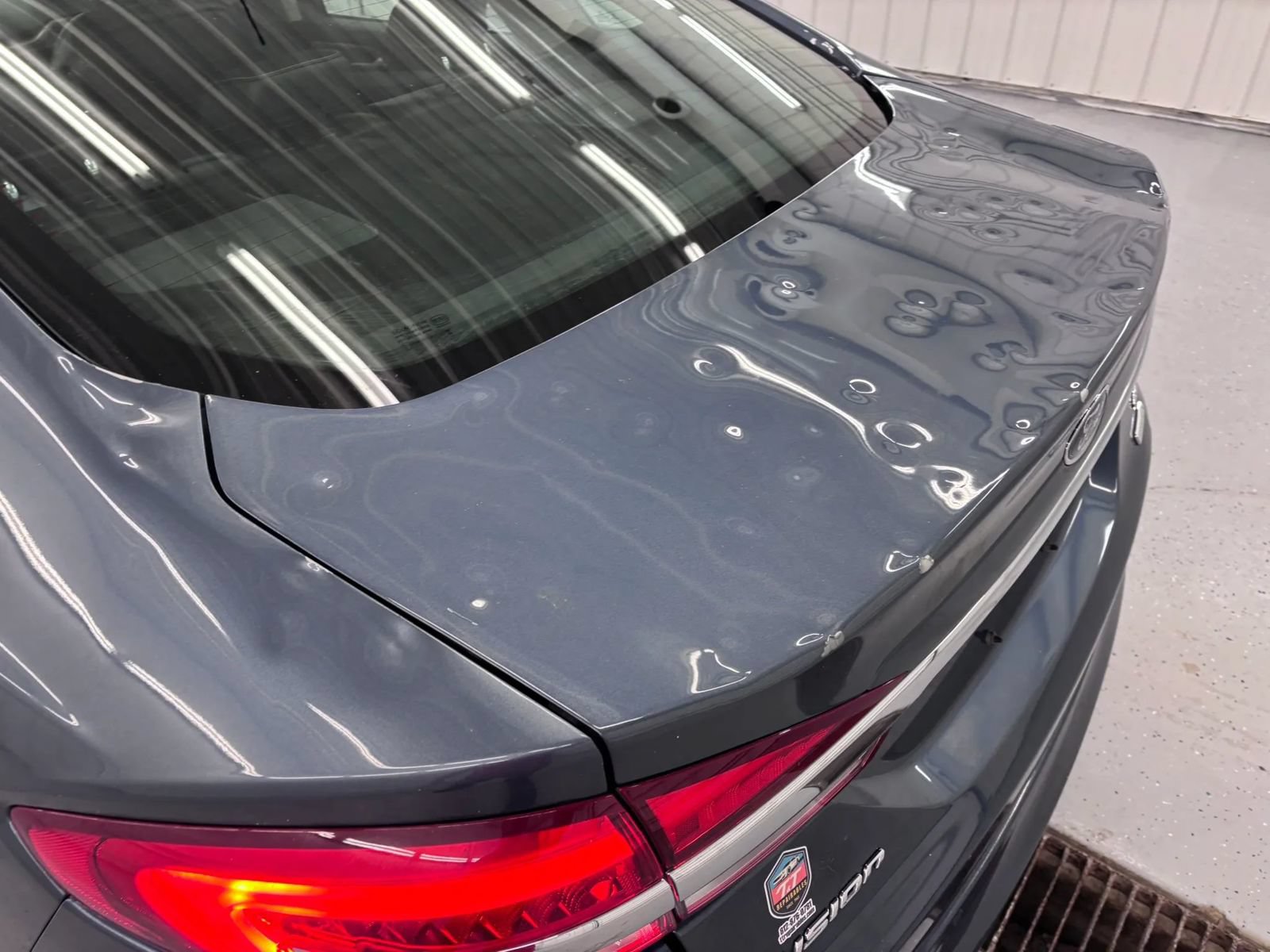 Used 2018 Ford Fusion SE w/ Fusion SE Technology Package FWD image 23