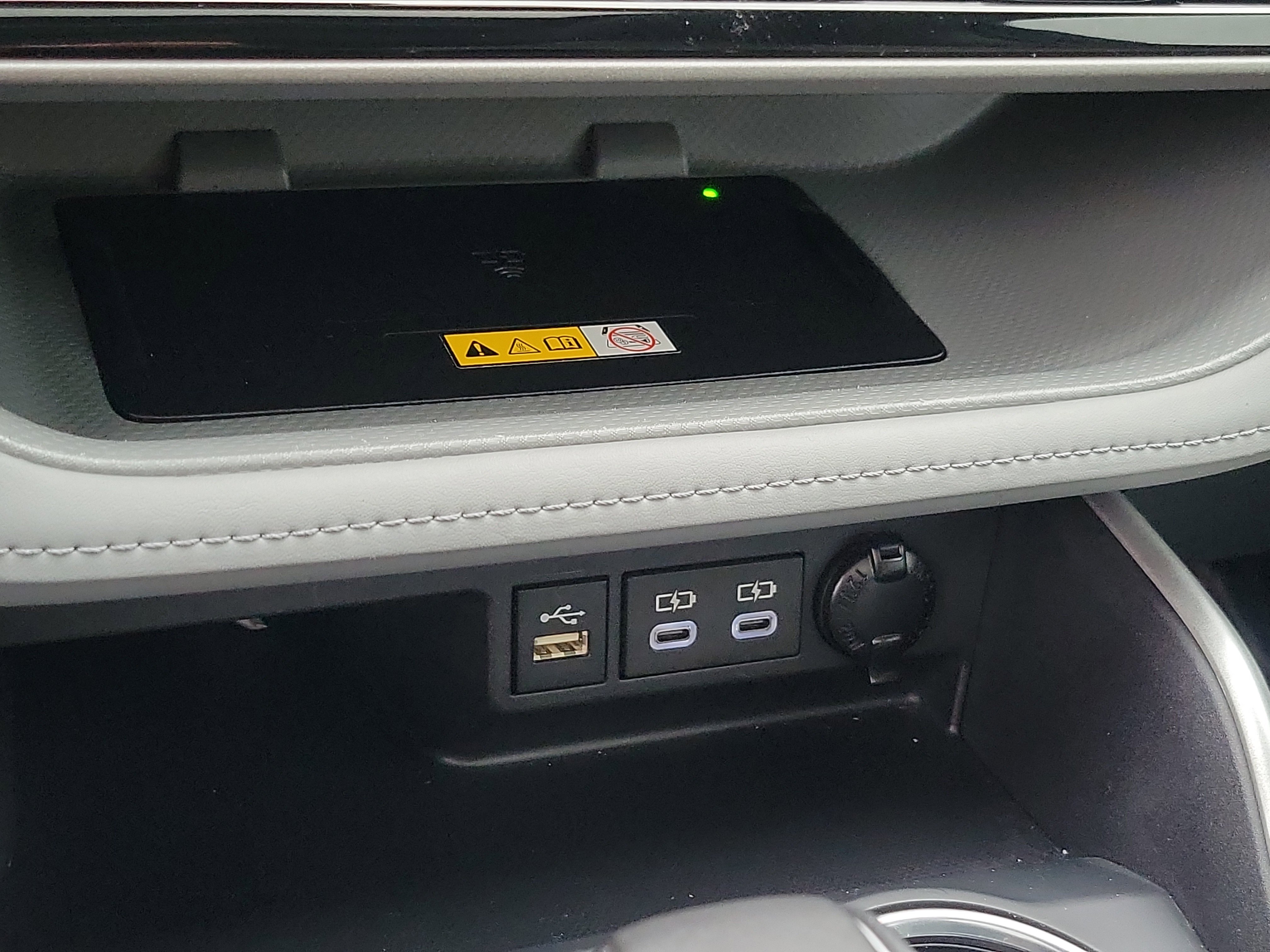 Certified 2025 Toyota Highlander XLE image 34