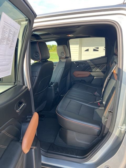 Used 2023 GMC Canyon AT4 w/ AT4 Premium Package image 6