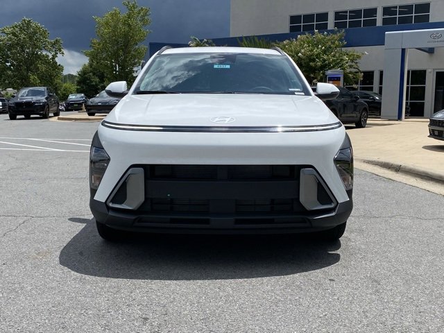 New 2025 Hyundai Kona SEL image 2