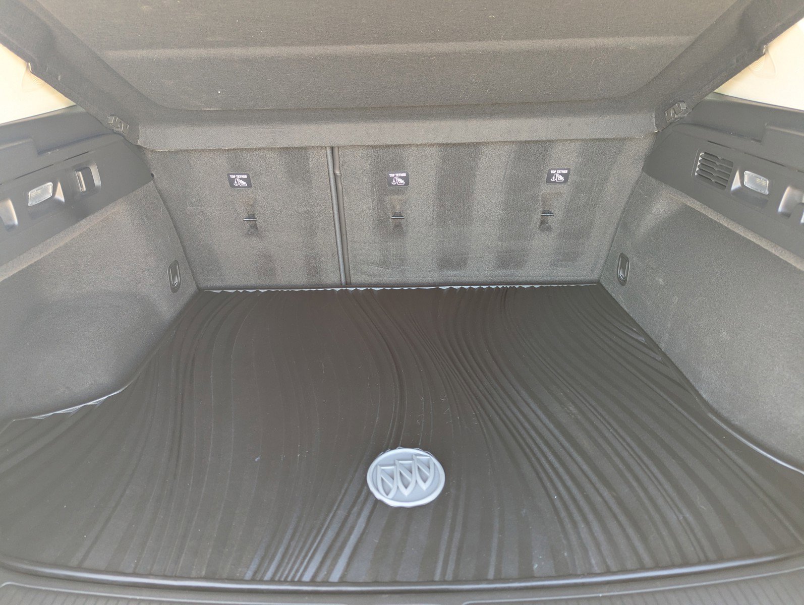 Certified 2023 Buick Envision Preferred w/ Sport Touring Package image 10