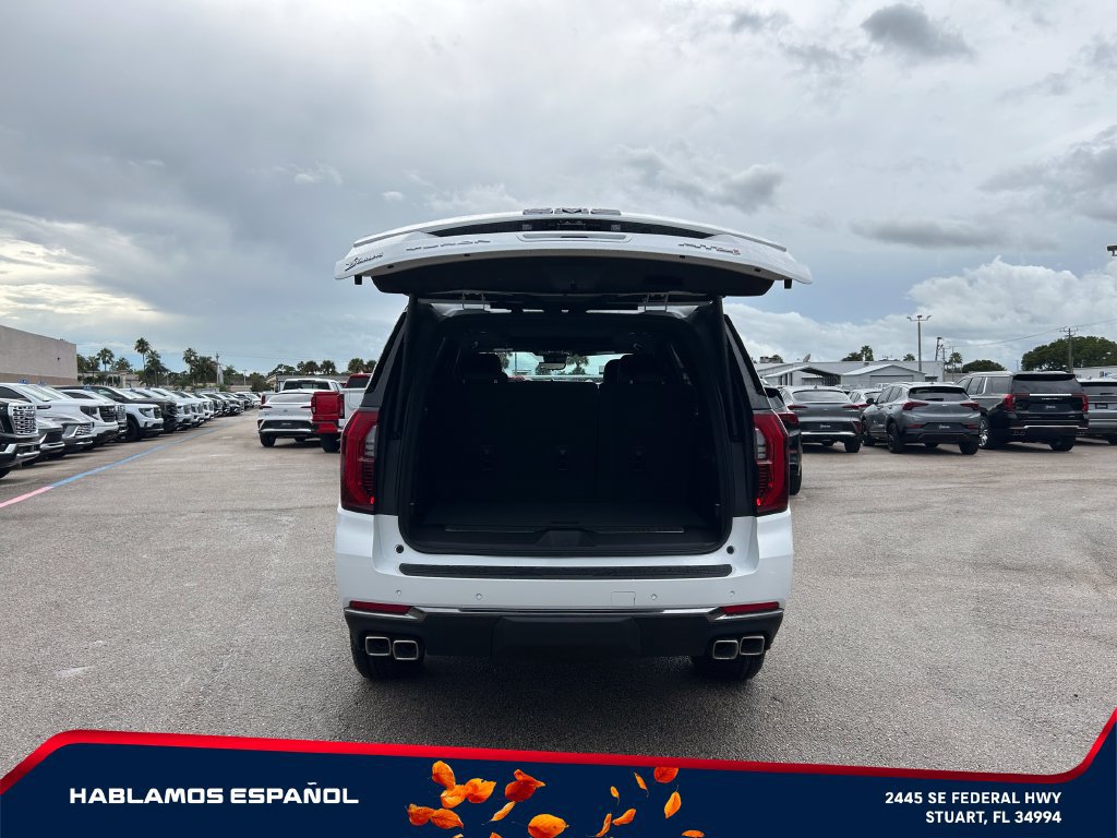 New 2026 GMC Yukon AT4 w/ AT4 Premium Package AWD/4WD image 17