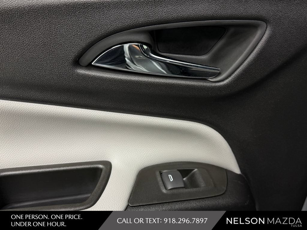 Used 2024 Chevrolet Equinox LS w/ LS Convenience Package FWD image 33