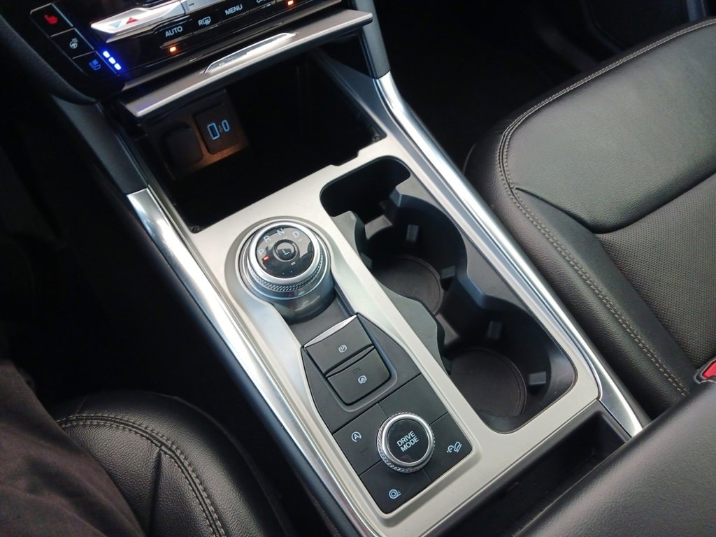 Used 2024 Ford Explorer Limited image 18