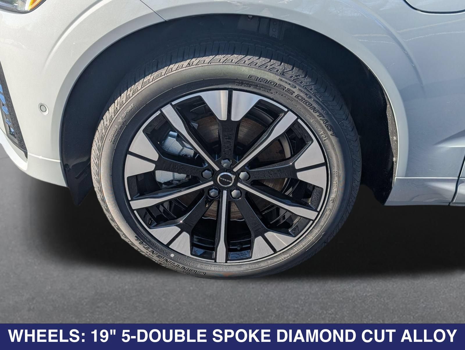 New 2026 Volvo XC60 T8 Plus w/ Protection Package Premier AWD/4WD image 25