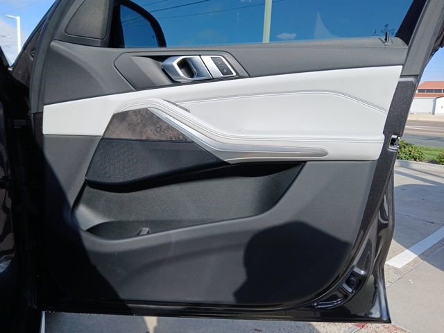 Certified 2023 BMW X5 xDrive40i w/ Premium Package image 17