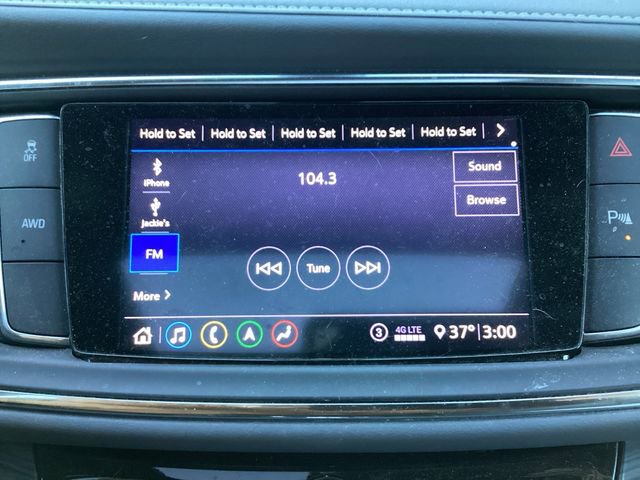 Used 2021 Buick Enclave Essence w/ Sound and Sites Package image 10