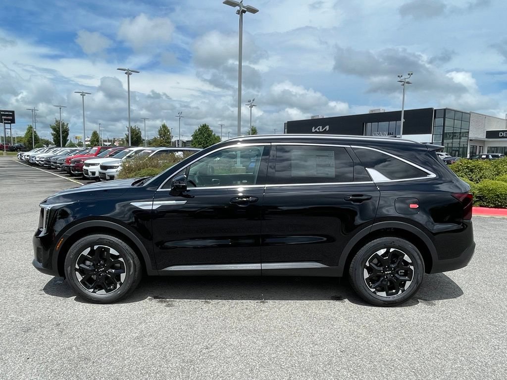 New 2026 Kia Sorento S FWD image 4