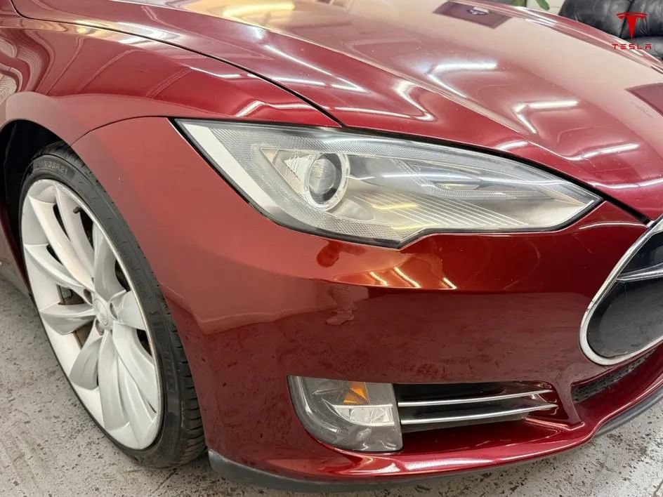 Used 2012 Tesla Model S Signature Performance RWD image 9