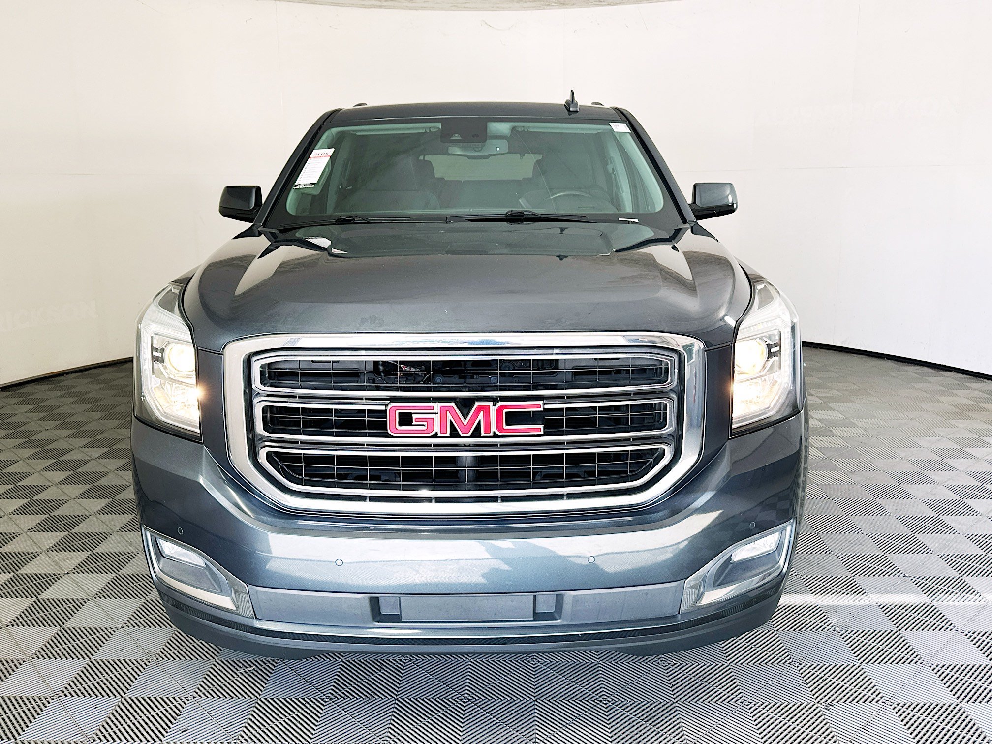 Used 2020 GMC Yukon SLE w/ SLE Value Package RWD image 8