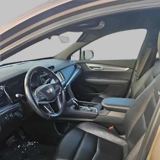 Used 2022 Cadillac XT5 Luxury image 2