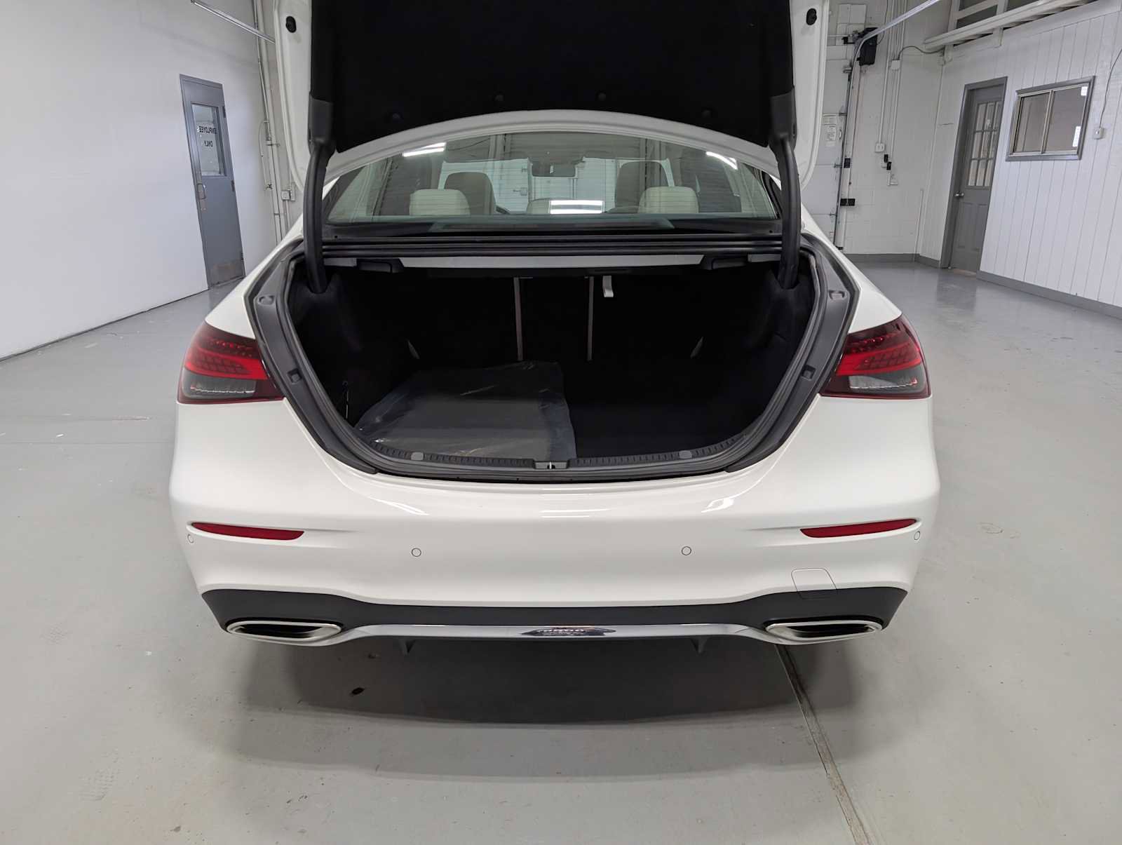Certified 2022 Mercedes-Benz E 350 4MATIC Sedan image 37