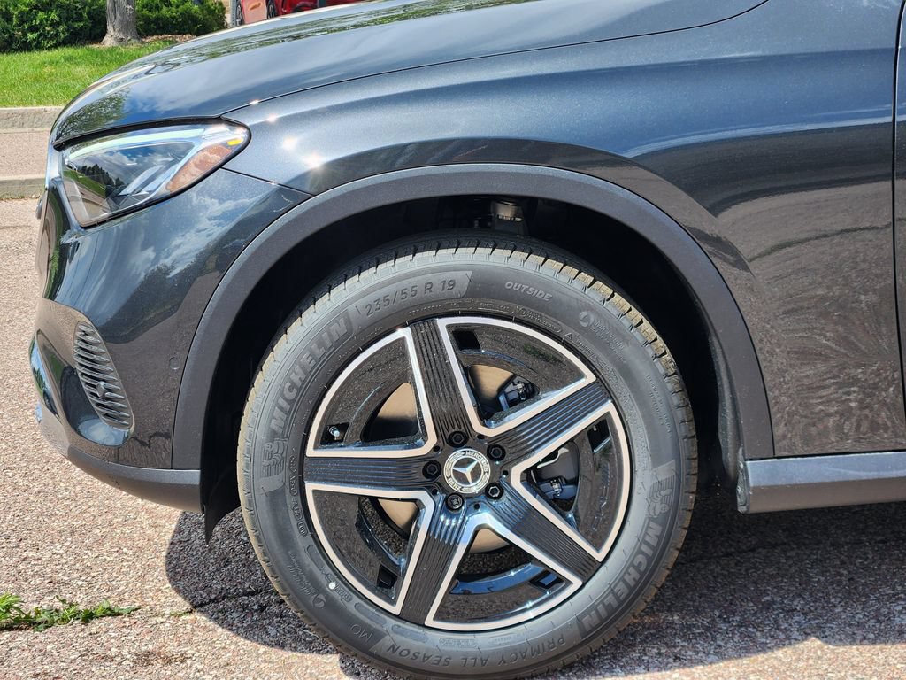 New 2026 Mercedes-Benz GLC 300 4MATIC image 9