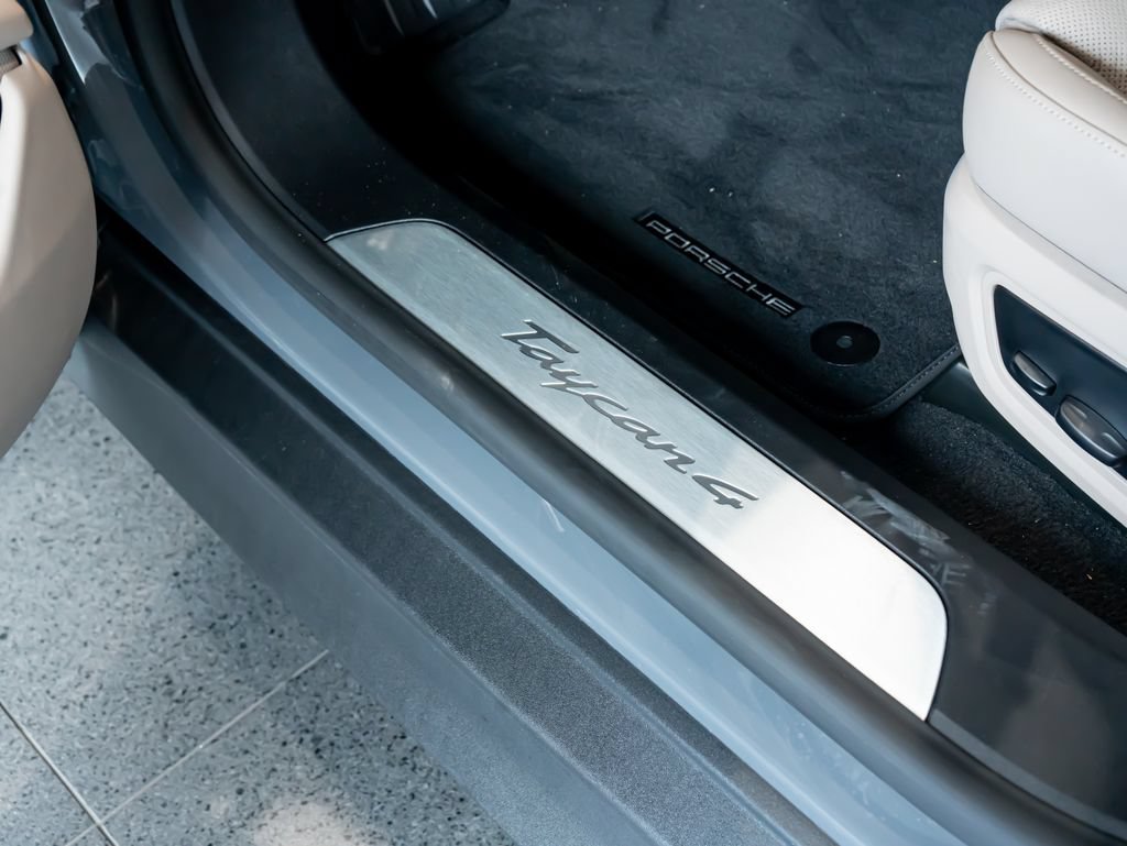 Certified 2026 Porsche Taycan AWD/4WD image 14
