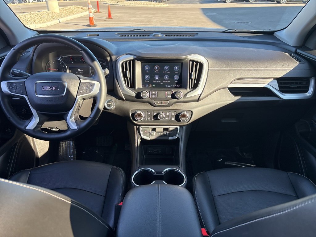 Used 2024 GMC Terrain SLT image 13