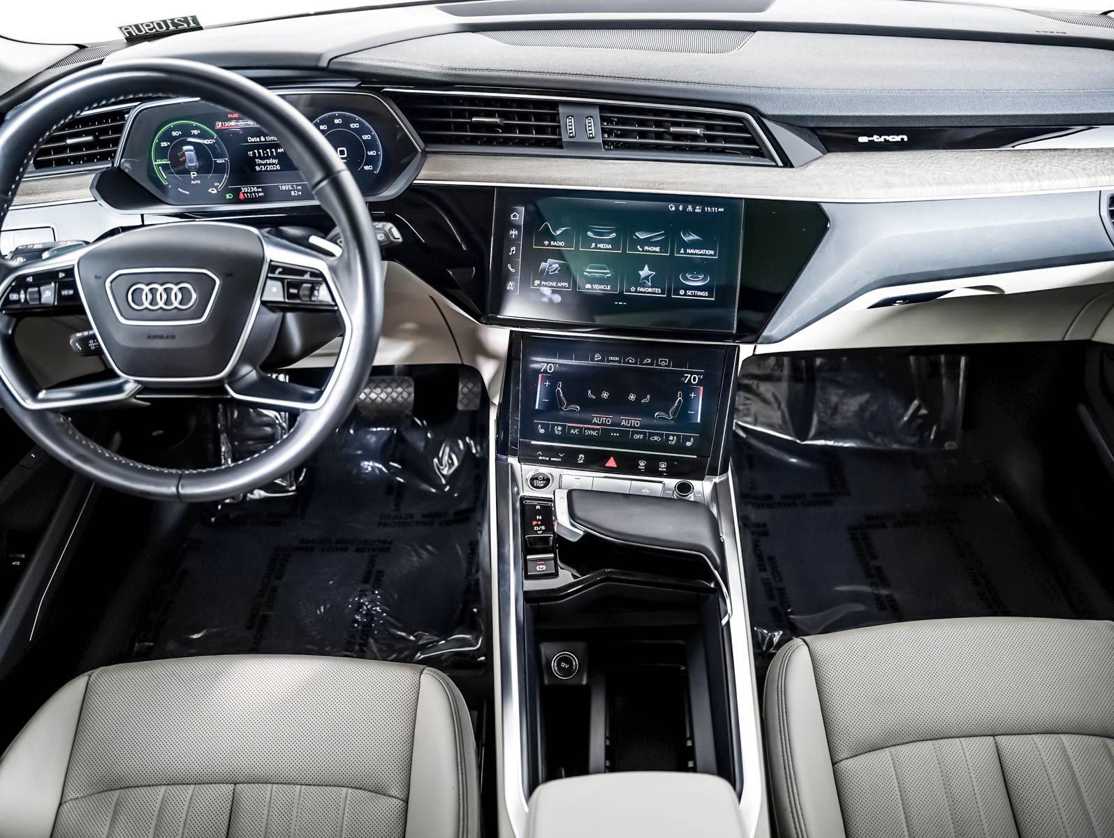 Used 2024 Audi Q8 e-tron Premium Plus w/ Premium Plus Package AWD/4WD image 12