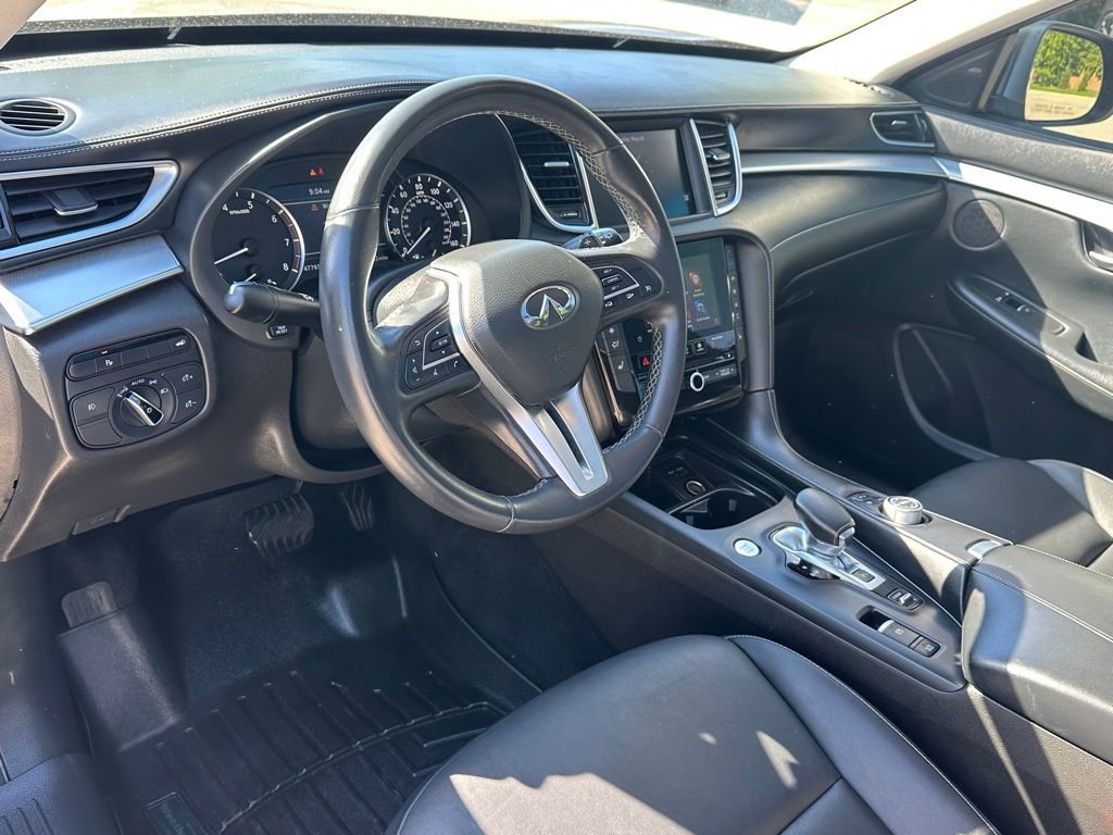 Used 2020 INFINITI QX50 Luxe w/ Cargo Package AWD/4WD image 19