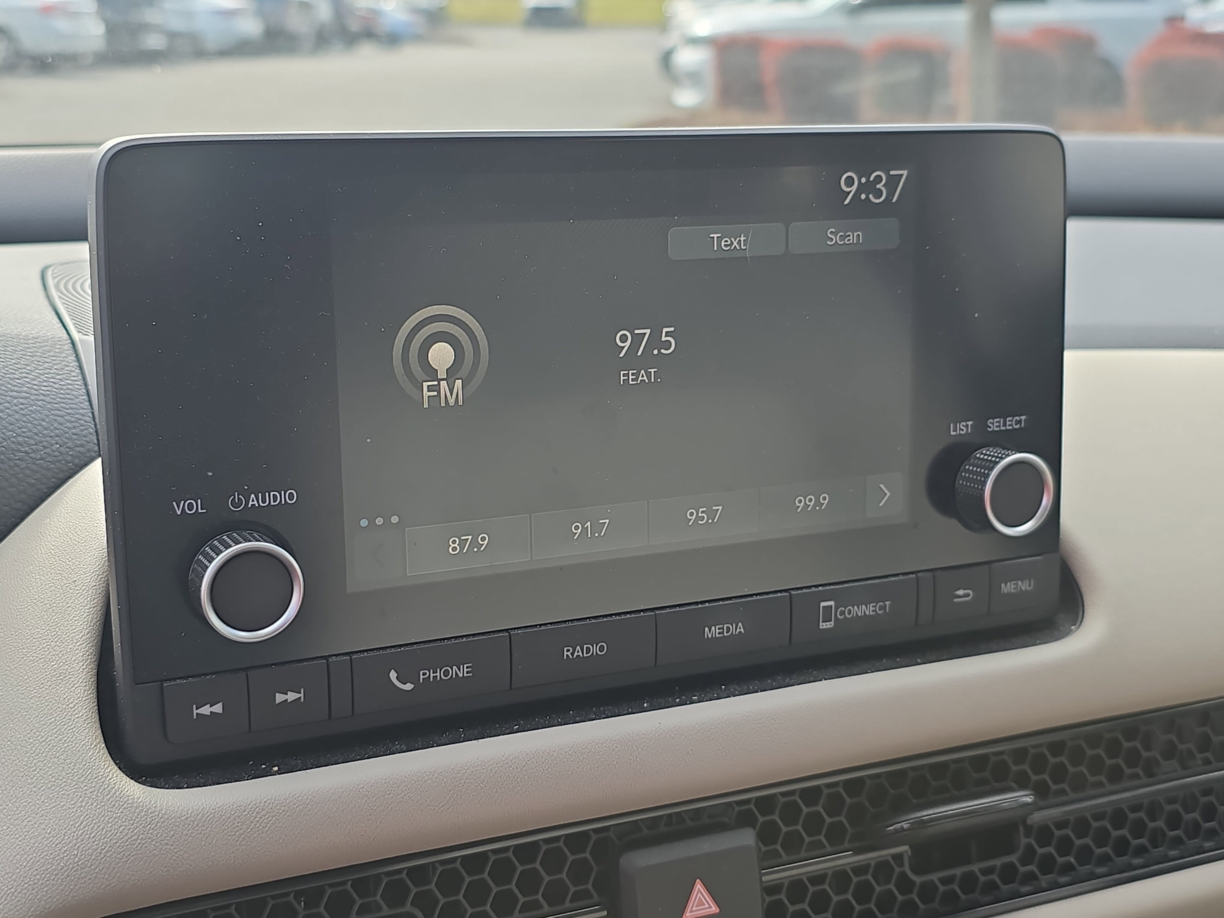 Used 2023 Honda HR-V LX image 22