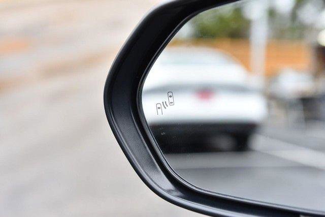 Used 2025 Toyota Camry LE image 10