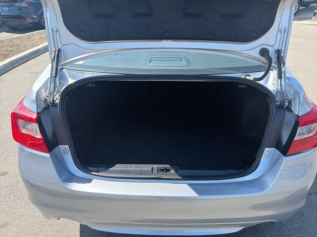 Used 2016 Subaru Legacy 2.5i AWD/4WD image 19
