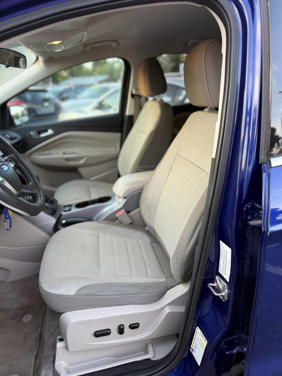 Used 2015 Ford Escape SE image 15