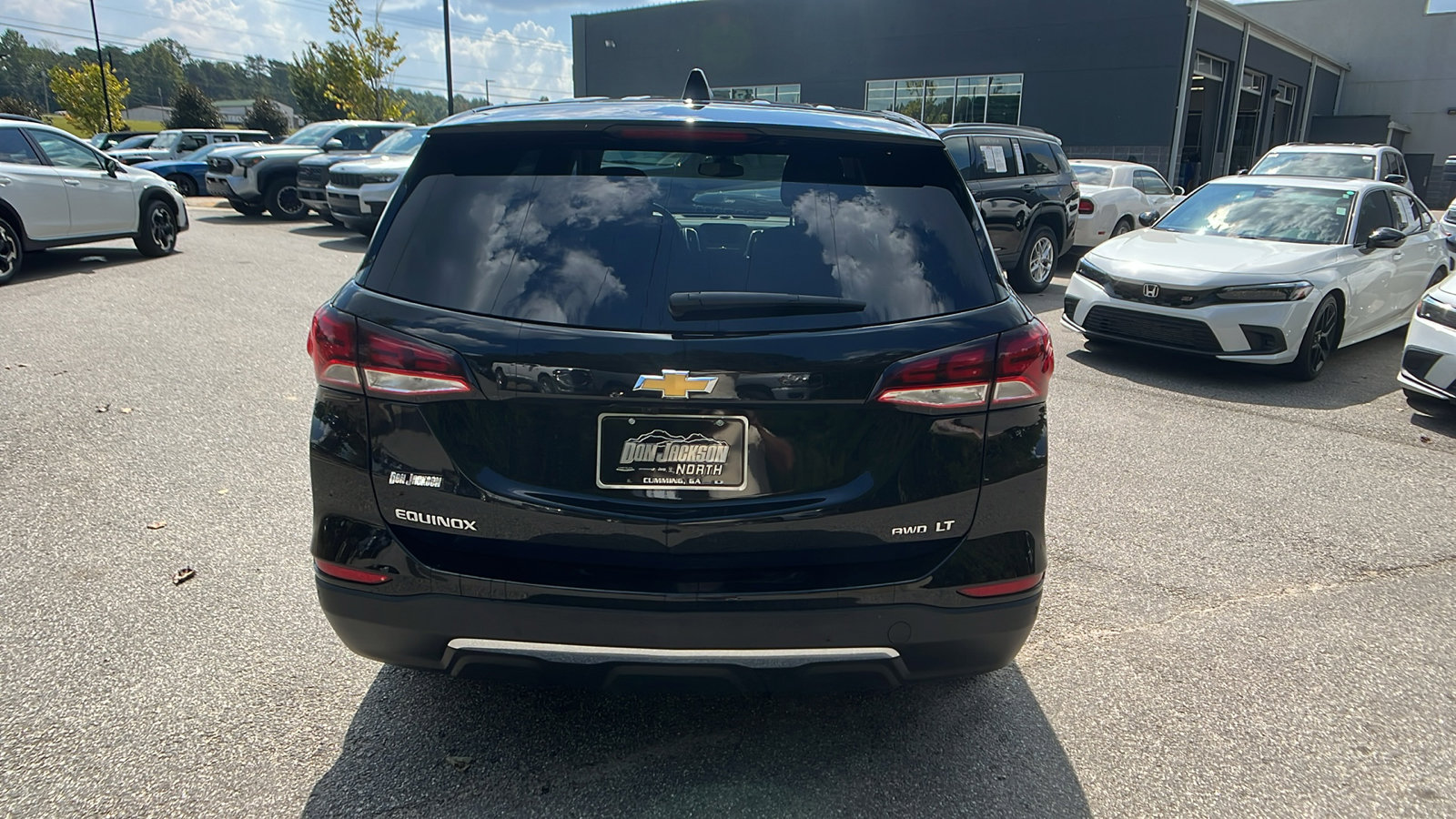 Used 2024 Chevrolet Equinox LT AWD/4WD image 9