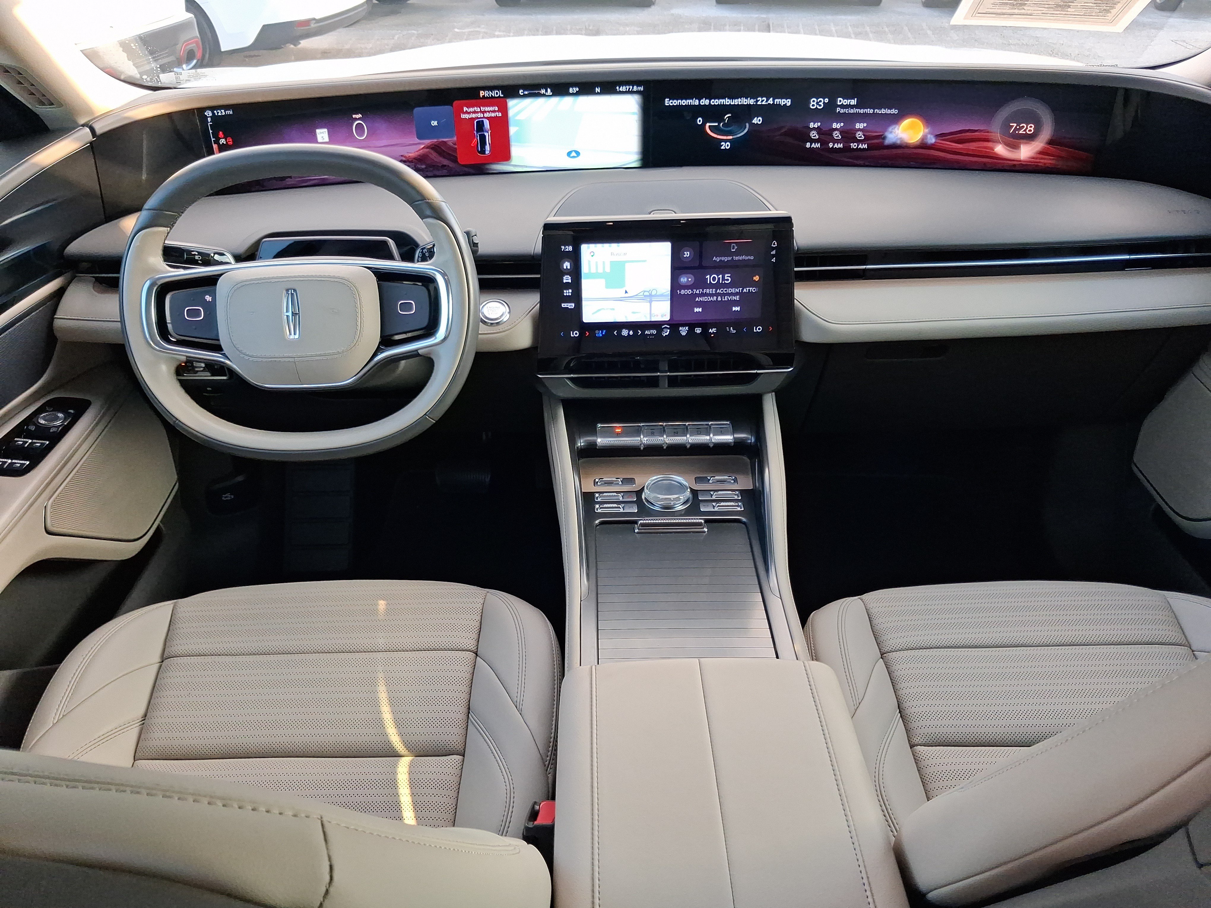 Used 2024 Lincoln Nautilus Reserve AWD/4WD image 7