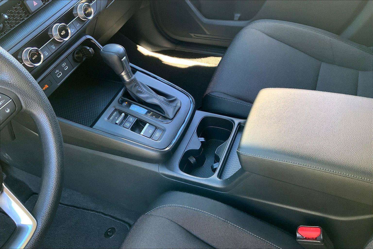 Used 2023 Honda CR-V EX image 16