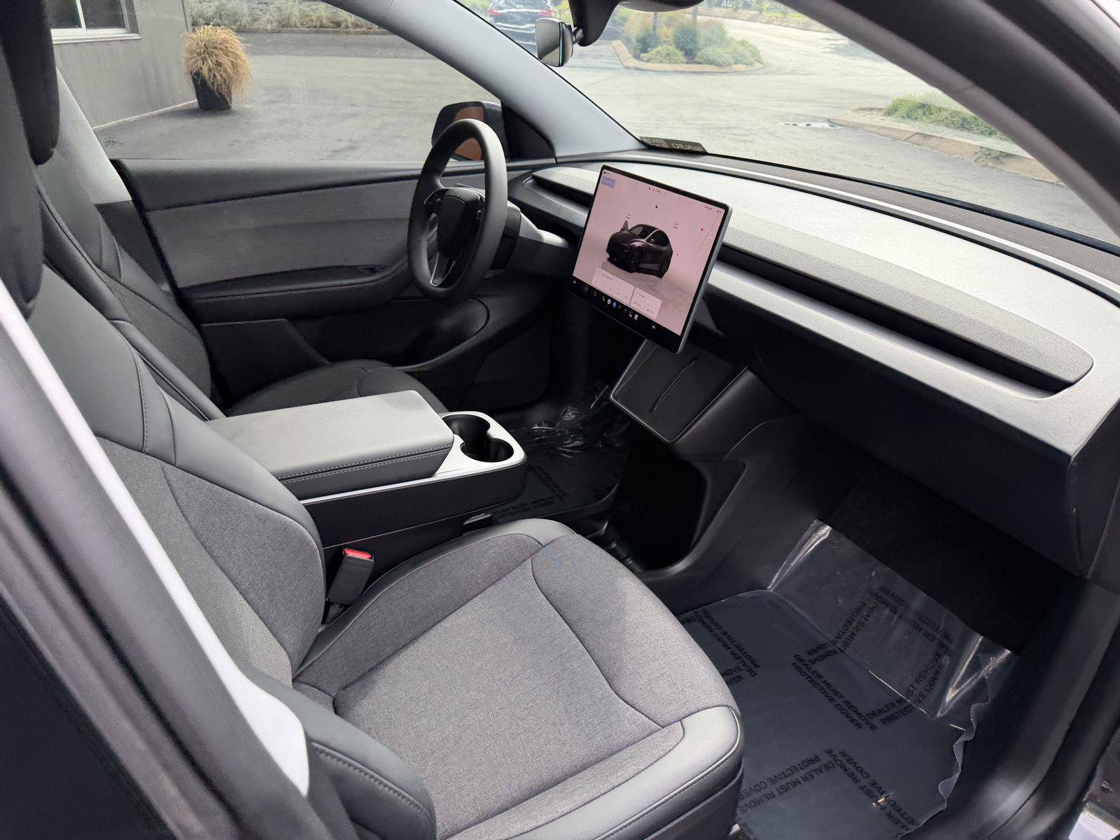 Used 2026 Tesla Model Y 2WD image 24