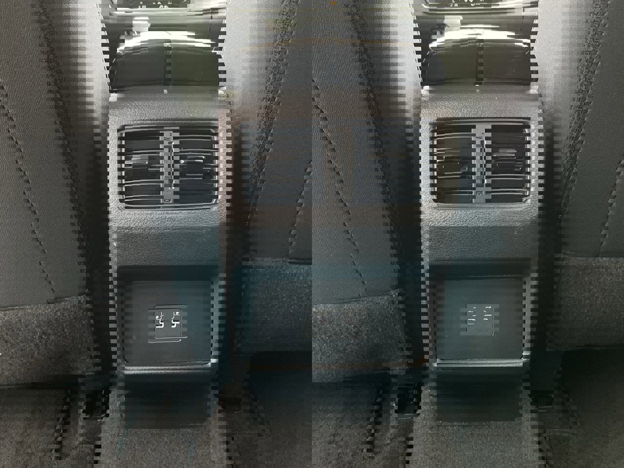 Used 2024 Nissan Rogue SV image 18